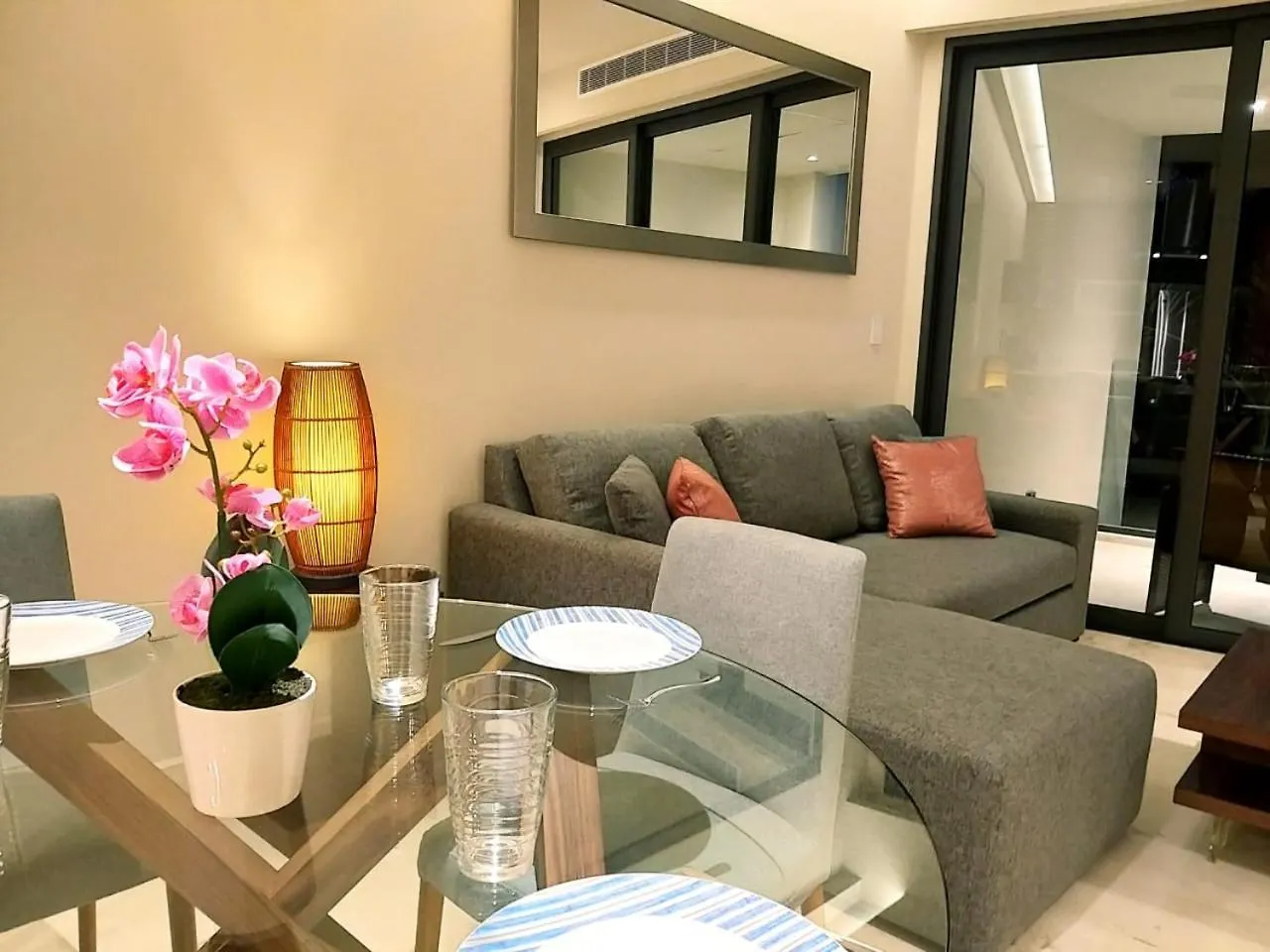 Precious 1 Bedroom In Brand New Miranda Building By Happy Address Playa del Carmen