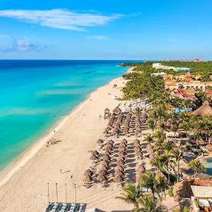 5* Üdülőközpont Iberostar Waves Quetzal